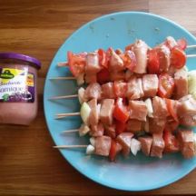 Brochette de poulet mariné à la moutarde balsalmique